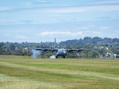 Hercules landing